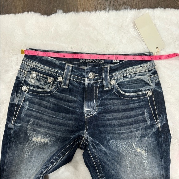 Miss Me Womens Jeans Mid Rise Easy Straight Size 26 Distressed - Picture 8 of 10